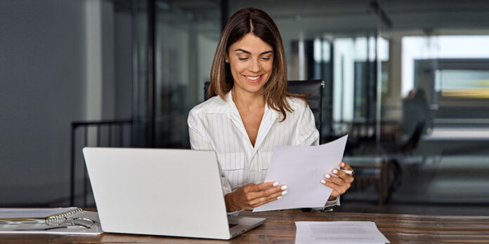 Smiling,European,Latin,Business,Woman,Accountant,Analyst,Holding,Documents,,Work