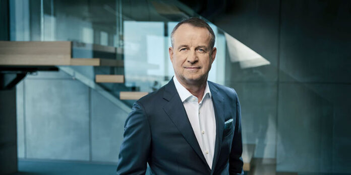 por-Jarosław Parkot Warta 2025