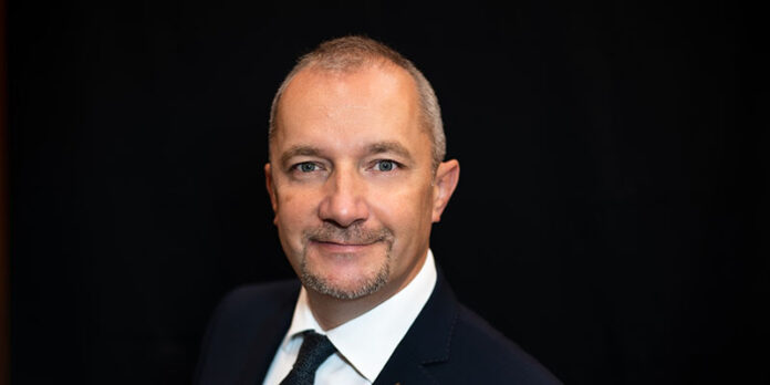 por-Artur Kijonka OVB 2025