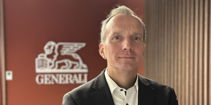 por-Mark Dassui 2025