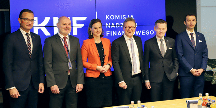 6 prawo news Spotkanie Kierownictwa UKNF z przedstawicielami austriackiego organu nadzoru_96639